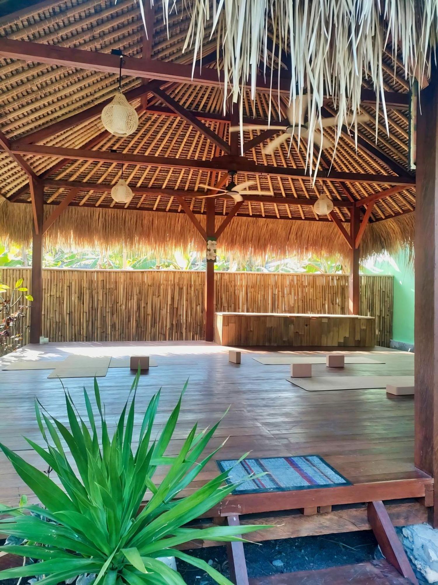 Island Garden Huts Lembongan Bed and Breakfast Εξωτερικό φωτογραφία